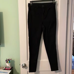 American Eagle Next Level Stretch Black Skinny Jeans!